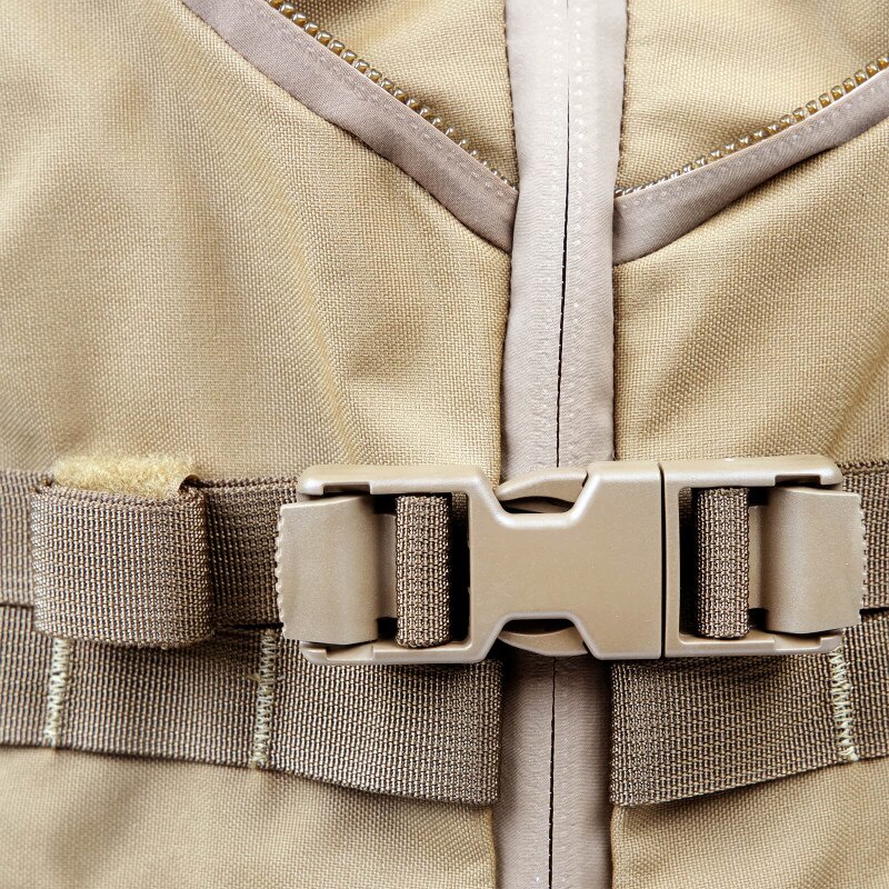 3 Day Assault BVS - Coyote (Detail, YKK Buckles)