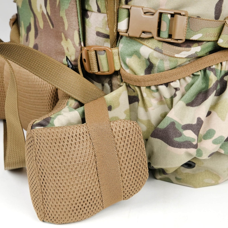 Blackjack 100 - Multicam (Detail, Belt Tucked)