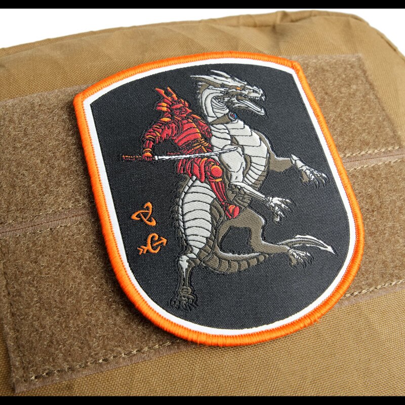 Carryology Dragon 2.0 - Coyote (Detail, Patch)