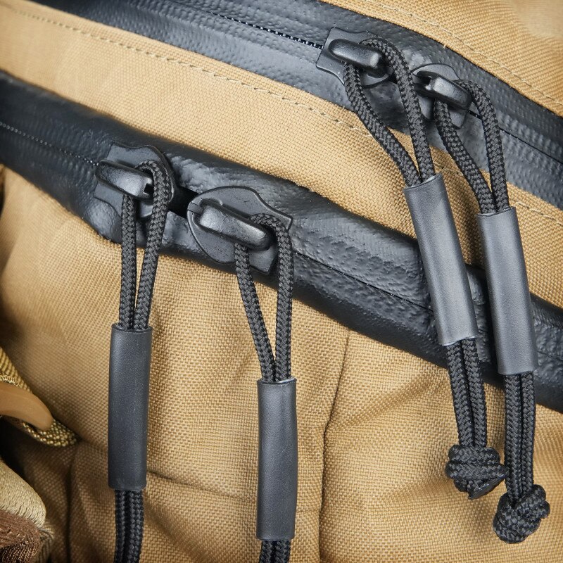 Carryology Dragon 2.0 - Coyote (Detail, Zip Trash)