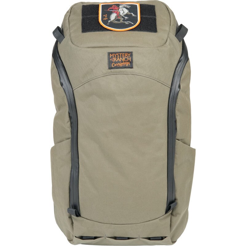 Carryology Dragon 2.0 - Ranger Green (Head On)