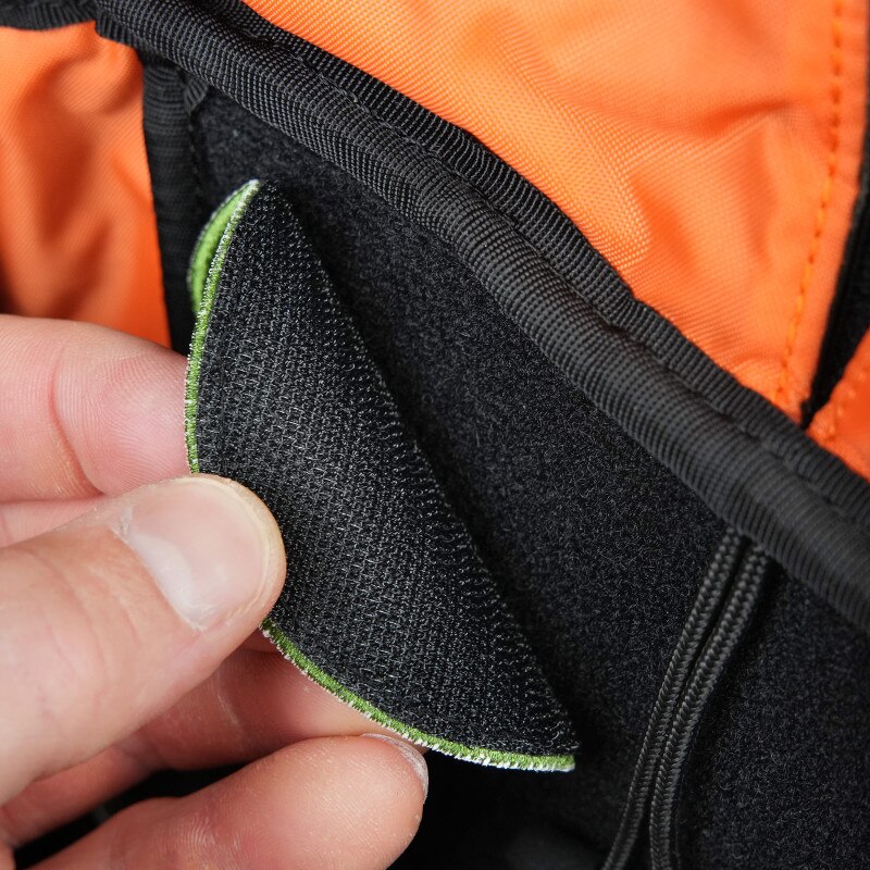 Carryology Dragon 2.0 - Ranger Green (Loop Detail)