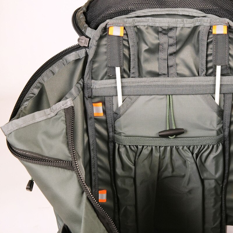 Coulee 40 - Mineral Gray (Detail, 3 Zip)