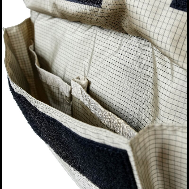 Indie - Hummus (Detail, Front Pocket)