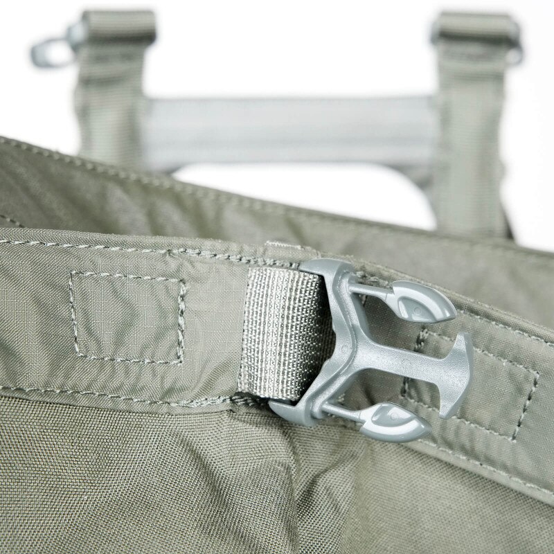 Metcalf 100 - Foliage (Detail, Roll Top Closure)