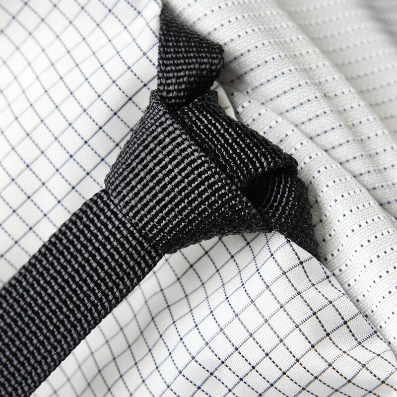 Radix 47 - White And Hunter (Detail, Compression)