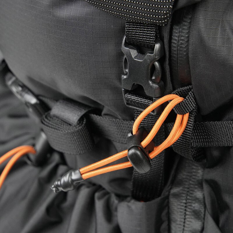 Radix 57 - Black And Hunter (Detail, Hardware)