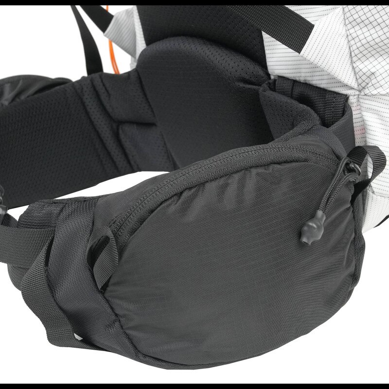 Radix 57 - White And Hunter (Detail, Belt Pocket)