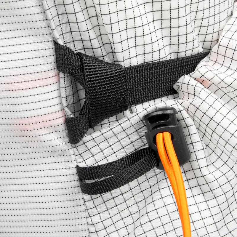Radix 57 - White And Hunter (Detail, Compression)